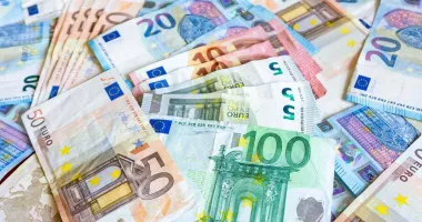 Stire din Economie : Banking: Leul s-a apreciat marți în raport cu principalele valute