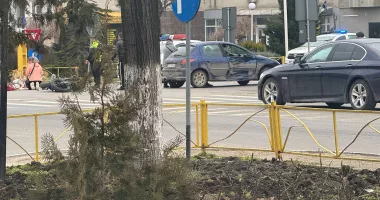 Stire din Eveniment : Motociclist de 16 ani, rănit grav după impactul cu un autoturism, la Murfatlar