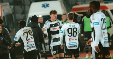 Stire din Sport : Universitatea Cluj și Metalul Buzău, calificate în sferturile de finală ale Cupei României la fotbal