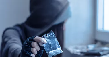 Stire din Eveniment : Colet cu cocaină din Spania, interceptat. Patru persoane reținute în flagrant
