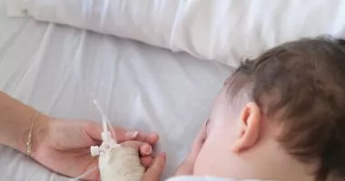 Stire din Actualitate : Un copil de doi ani a murit în urma unui transplant cu o inimă deteriorată în timpul transportului