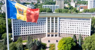 Stire din Actualitate : Guvernul Republicii Moldova instituie stare de alertă în sectorul energetic pentru 60 de zile