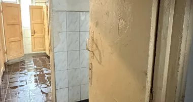 Stire din Social : Condiții insalubre găsite la căminul Uniunii Județene a Cooperației de Consum Constanța