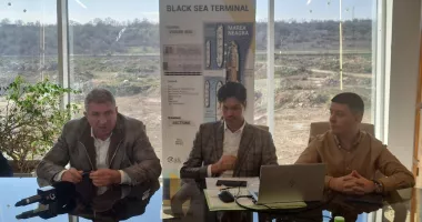 Stire din Economie : Compania JT Terminal face apel la autorități să urgenteze procedurile de conectare a terminalului la infrastructură