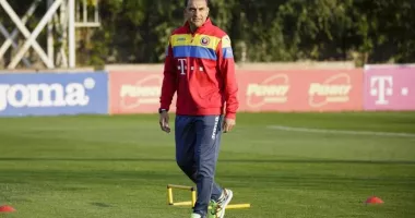 Stire din Sport : Naționala de fotbal a României va fi condusă de secundul Ionel Gane la meciul cu Slovacia
