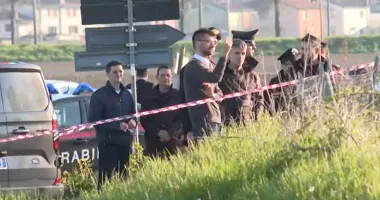 Stire din Actualitate : Tragedie fără margini. O mamă și copilul ei de un an, găsiți morți într-un lac