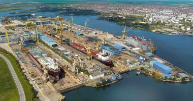 Stire din Economie : Ministrul Economiei: „Nu abandonăm șantierul naval de la Mangalia. Prioritate imediată sunt oamenii!“