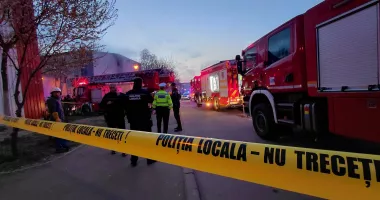 Stire din Eveniment : UPDATE A fost activat Planul Roșu de Intervenție! Incendiu puternic într-un bloc din Constanța