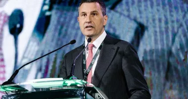 Stire din Economie : Tanczos Barna le dă peste nas alarmiștilor: „Nu există criză de motorină în România“