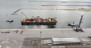 Stire din Economie : Proiectul Neptun Deep. Au început lucrările de instalare a conductei de gaze în Marea Neagră