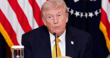 Stire din Actualitate : Donald Trump cere Iranului să fluture steagul alb al capitulării