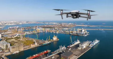 Stire din Economie : Sistem anti-dronă, implementat în Portul Constanța. „Tehnologia este centrată pe preluarea controlului, nu pe bruiaj!“