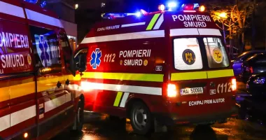 Stire din Eveniment : Femeie lovită pe trecerea de pietoni, pe strada Soveja din Constanța. Victima a murit la spital