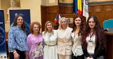 Stire din Economie : Elevi constănțeni, premiați la etapa națională a Concursului de cultură și educație financiar-contabilă