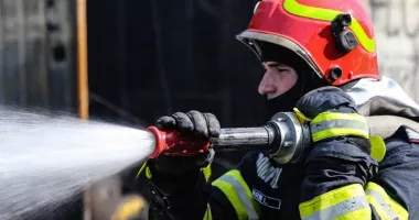 Incendiu la bordul unei nave aflate în Portul Constanța. Flăcările au izbucnit în camera de comandă