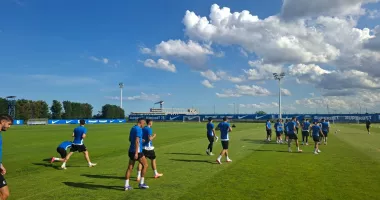 Ioan Ovidiu Sabău a ieșit pe gazon pentru primul antrenament la Farul Constanța - 2