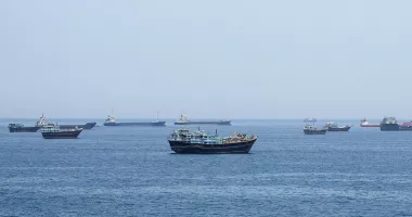 Navigație: Iranul reafirmă că va aplica taxe de servicii pentru tranzitarea Strâmtorii Ormuz