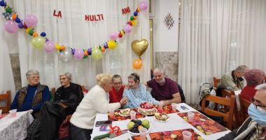 Stire din Social : Ziua Internațională a Persoanelor Vârstnice, sărbătorită la Constanța
