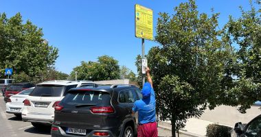 Stire din Social : Atenție, șoferi! Se suspendă temporar plata parcării prin scanarea QR