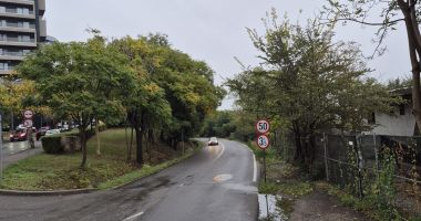 Trafic restricționat pe strada Valea Portului din Constanța, din cauza ploilor abundente - 3