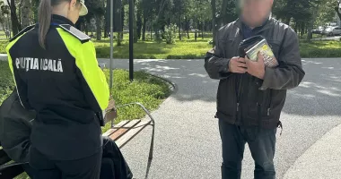 Stire din Eveniment : Polițiștii locali din Constanța, intervenție cu final fericit în Parcul Tăbăcăriei