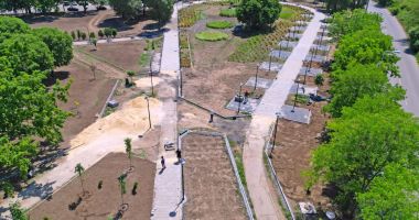 Stire din Social : Lucrările avansează! Parcul din Poarta 6 va fi transformat într-un spațiu de recreere modern