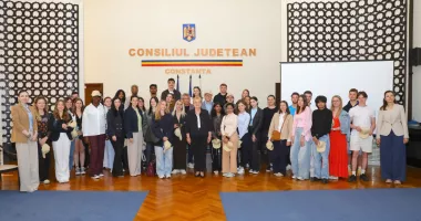 Stire din Politică-Administrație : Viceprimarul Adriana Arghirescu: Constanța are un rol strategic în cooperarea regională și comerțul internațional