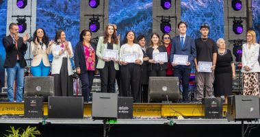 GALERIE FOTO. 192 de elevi constănțeni, premiați pentru performanțe remarcabile - 3