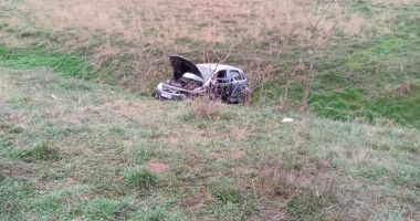 Accident între un tir și un autoturism, în Sibioara! O persoană este încarcerată - 4