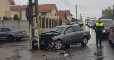 Stire din Eveniment : Accident rutier cu victime în localitatea Lumina