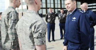 Stire din Eveniment : Oficiali americani, în vizită la Statul Major General
