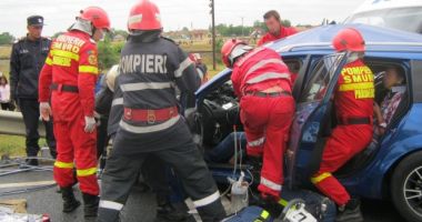 Iohannis cere Parlamentului să reexamineze Legea privind preluarea paramedicilor SMURD de către ISU