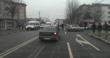 UPDATE / Galerie FOTO. Accident rutier în Murfatlar. A fost implicată o Ambulanță - 3