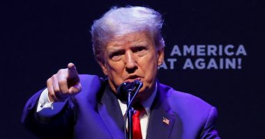 Trump susţine că va fi arestat marţi şi face apel la manifestaţii