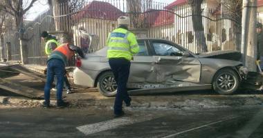 Stire din Eveniment : Galerie FOTO. Accident rutier pe strada Nicolae Iorga, din Constanța