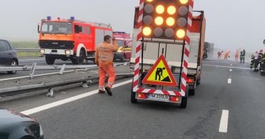 GALERIE FOTO / Accident grav pe Autostrada Arad-Nădlac. Au fost implicate trei TIR-uri, unul a luat foc - 3