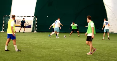 Stire din Eveniment : Polițiștii din Constanța se întrec pe terenul de fotbal. Competiție între subunitățile din județ