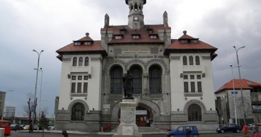 Stire din Cultură-Educație : Triplă lansare de carte la Muzeul de Istorie Națională