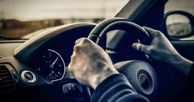 Mii de şoferi români nu vor mai avea permisele de conducere valabile în următoarele luni. MAI a lansat un apel