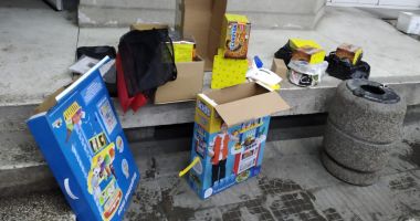 Stire din Eveniment : Mii de articole pirotehnice, confiscate de polițiștii de frontieră constănțeni