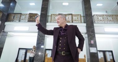 Stire din Eveniment : Becali cere reabilitarea