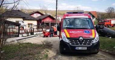 Stire din Eveniment : A intrat cu mașina în parapet. Impactul i-a fost fatal