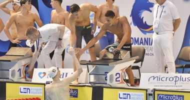 Stire din Sport : Înotătorii români, start ca din puşcă la Europenele de juniori de la Otopeni