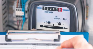Stire din Economie : Institutul Naţional de Statistică: Consumul de energie electrică al populaţiei s-a redus cu 15% în primele trei luni