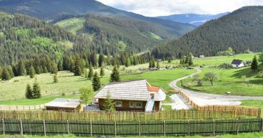 Stire din Economie : Concedii planificate din vreme! 2023, anul mini-vacanţelor în România