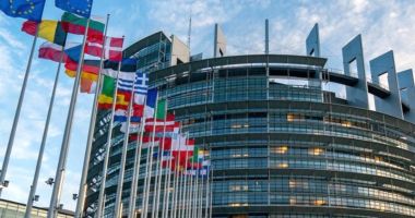 Începe cursa pentru posturile de top din UE. „Căpitanul părăseşte nava în mijlocul unei furtuni”