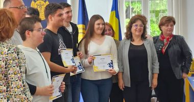 CECCAR şi IȘJ Constanţa i-au premiat pe elevii remarcaţi la Concursul de cultură şi educaţie financiar-contabilă - 3