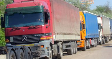 Stire din Economie : Transportatorii solicită eliminarea amendamentelor pentru coplată din Legea RCA