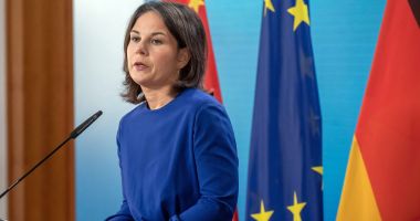 Stire din Actualitate : Şefa diplomaţiei germane renunţă să mai candideze la cancelarie
