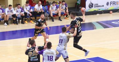 Stire din Sport : CSM Constanţa, învingătoare în deplasarea de la Focşani, în Liga Naţională de handbal masculin
